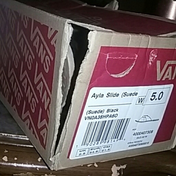 🚫SOLD🚫VANS Black Suede Slides - Picture 6 of 7